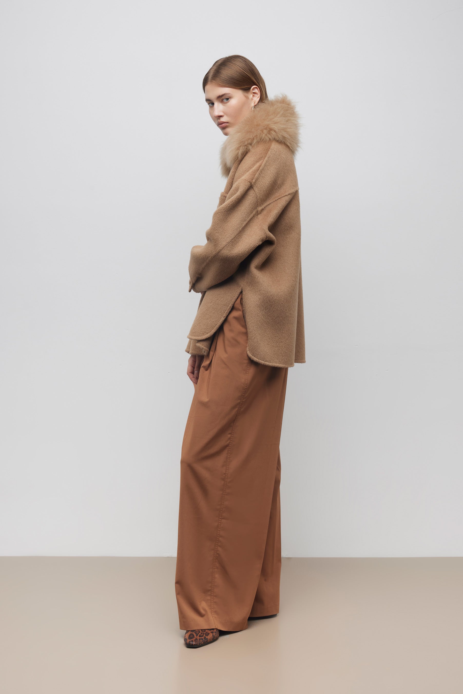 DROP 048 LOLA