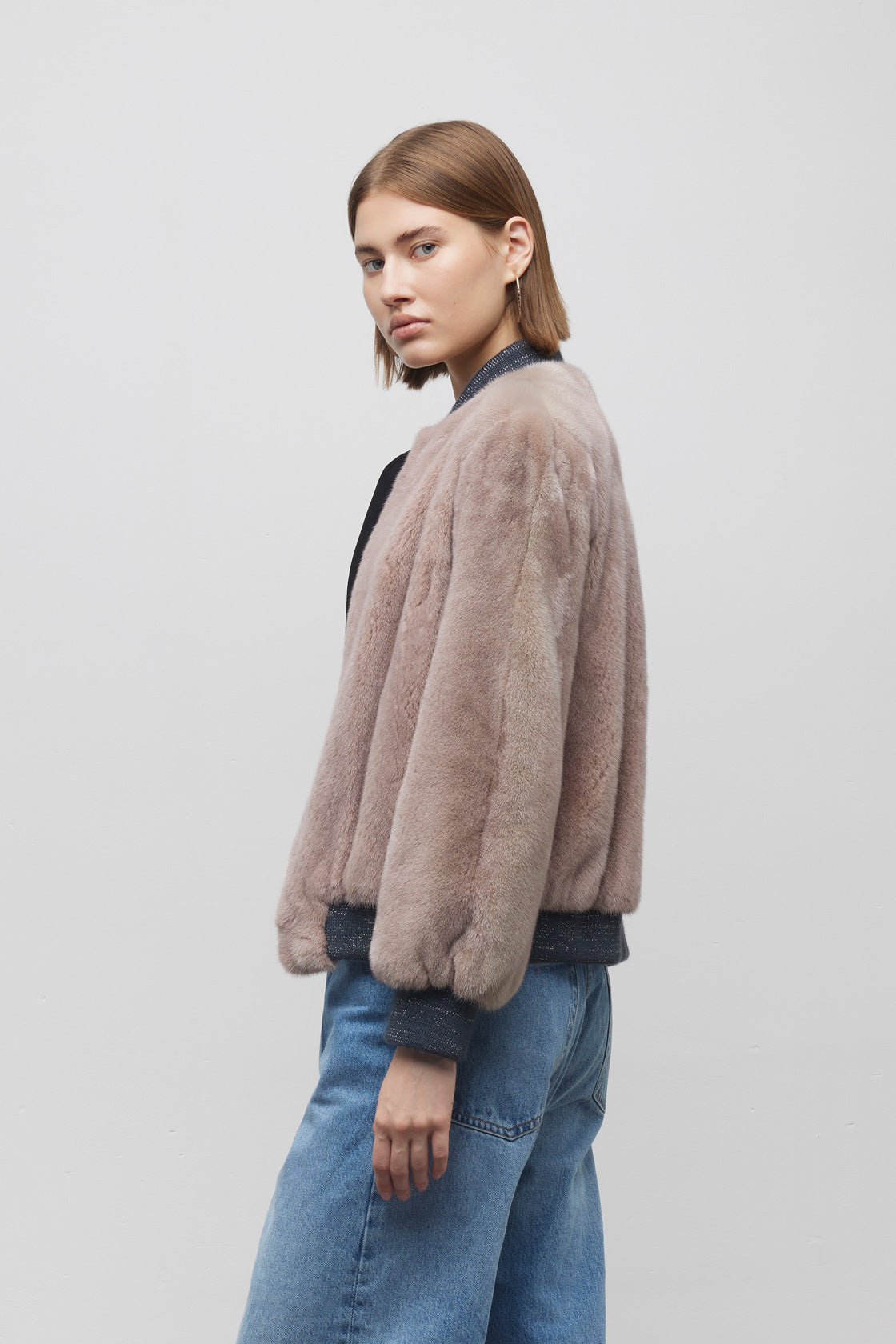 DROP 068 ILARY